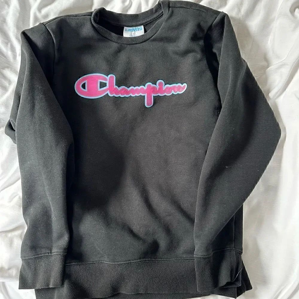 Champions girls sweatshirt size L